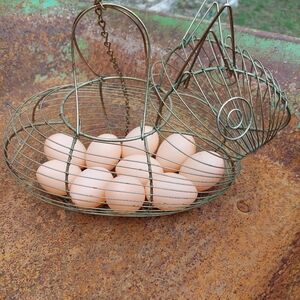 VTG Wire egg gathering basket CAT kitty grannycore cottagecore